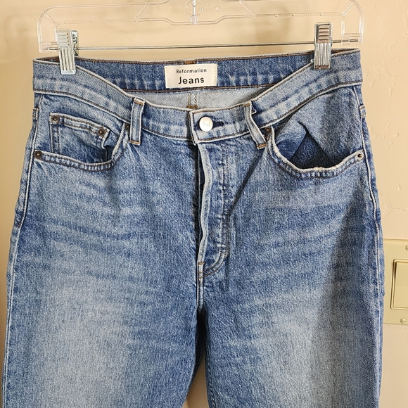 Reformation Juliet High Waist Straight Jean in Malta Wash | Size 29 - Picture 5 of 9